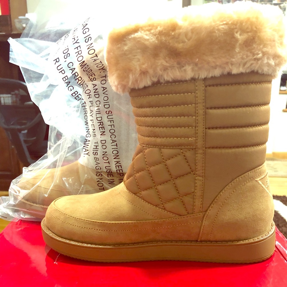 Guess boots